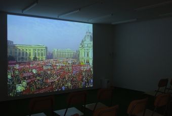 Farocki install view 2006